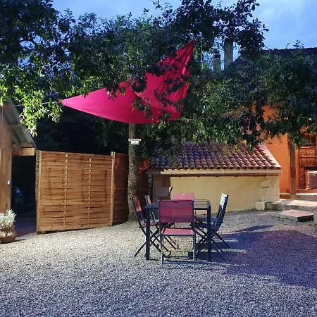 Dom wakacyjny Maison De *